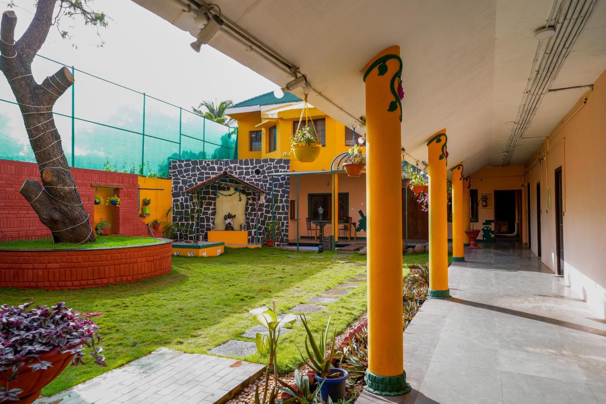 La Courtyard Hotel ปอนดิเชอรี ภายนอก รูปภาพ