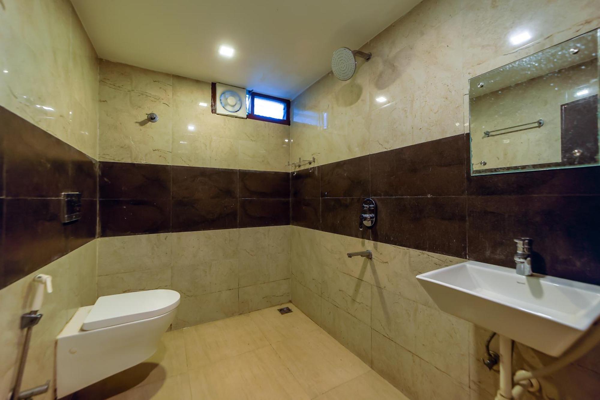 La Courtyard Hotel ปอนดิเชอรี ภายนอก รูปภาพ