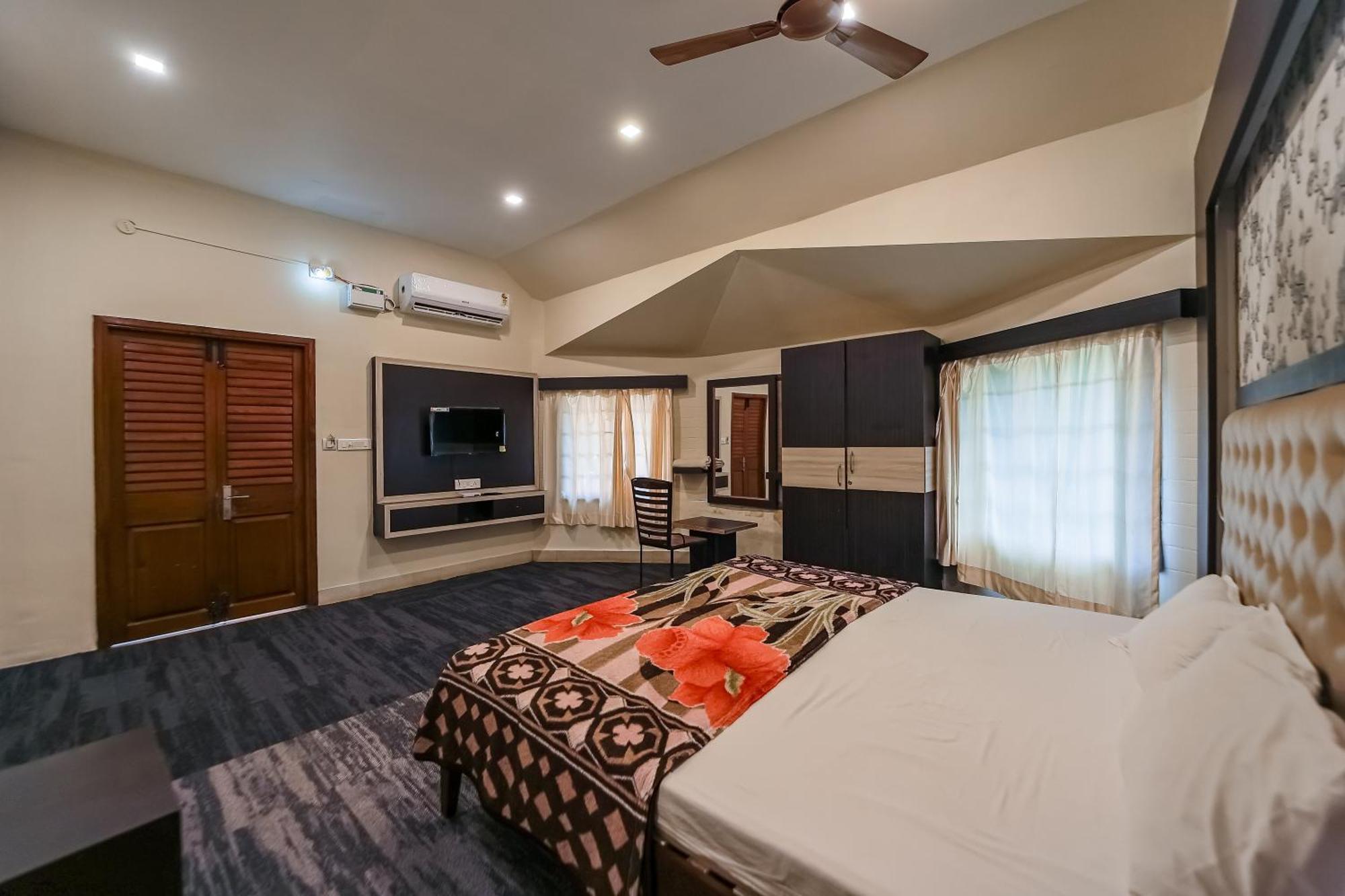 La Courtyard Hotel ปอนดิเชอรี ภายนอก รูปภาพ